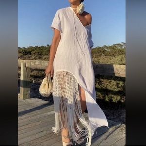 Like new Zara 100% linen fringed macrame white dress